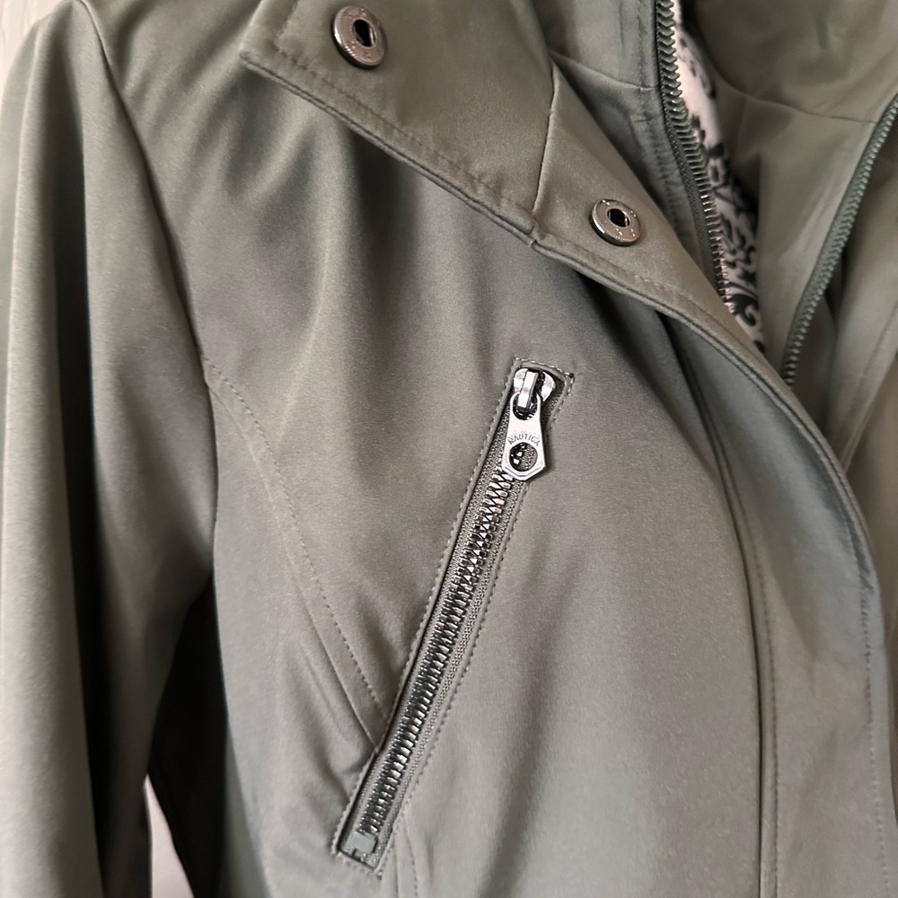 Women's Nautica Weatherproof Olive Green Jacket NWOT. Large. Spring raincoat. - Picture 3 of 8